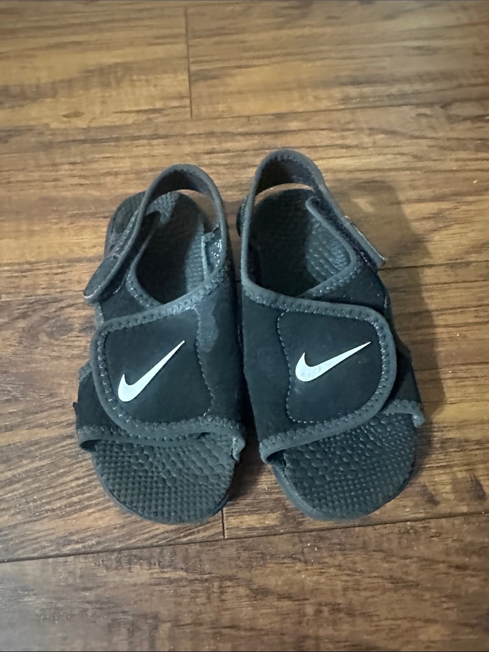 Nike Kids Black & White Velcro Slide Sandals